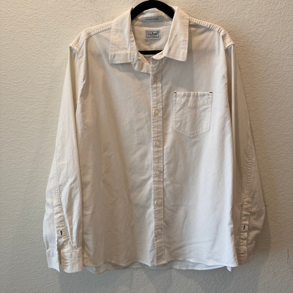 LL Bean Mens White Slightly Fitted Coolmax Stretch Long Sleeve Button Down Shirt